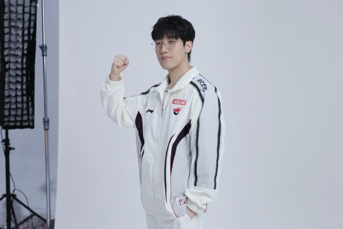 AL发布选手日常返图：定妆照拍摄花絮太suai了呀