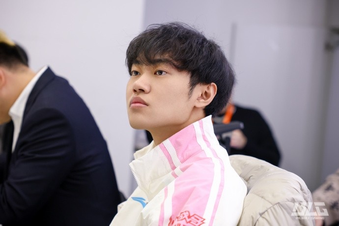 BLG发布赛后返图:认真剖析,扎实求进