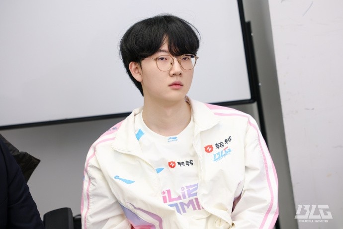 BLG发布赛后返图:认真剖析,扎实求进