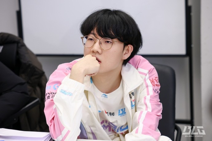 BLG发布赛后返图:认真剖析,扎实求进