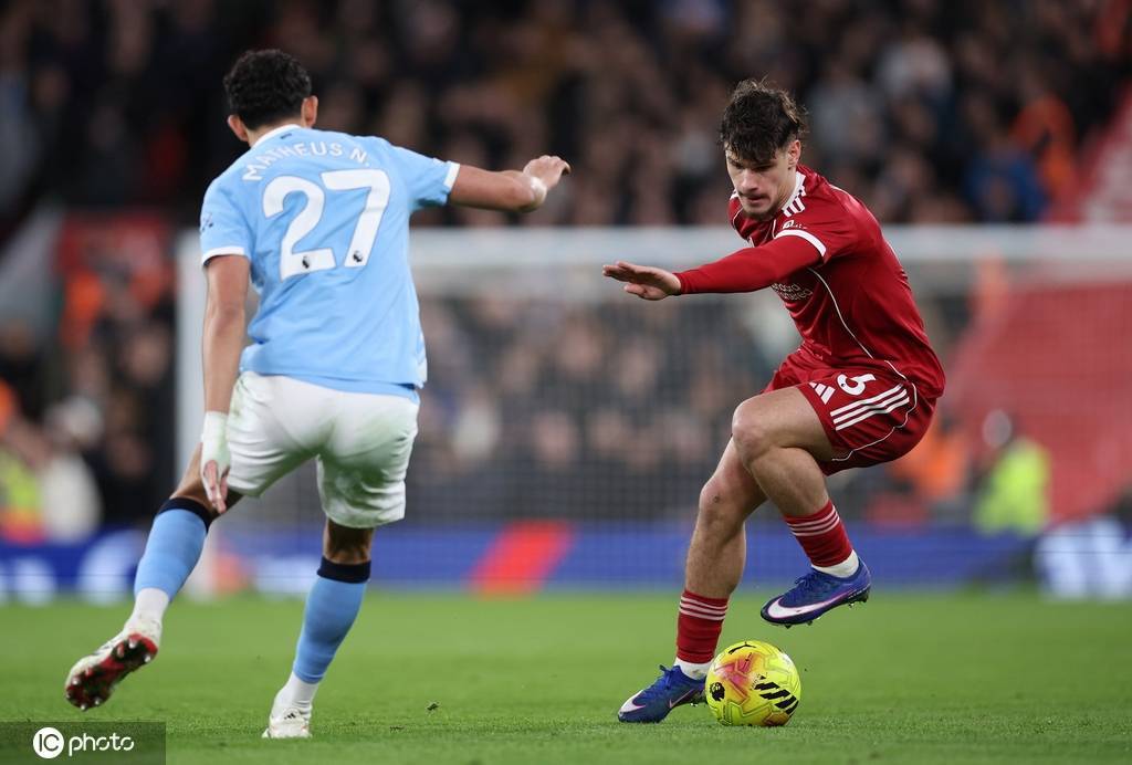 英超-索博世界波+染红哈兰德传射+点球绝杀 利物浦1-2曼城