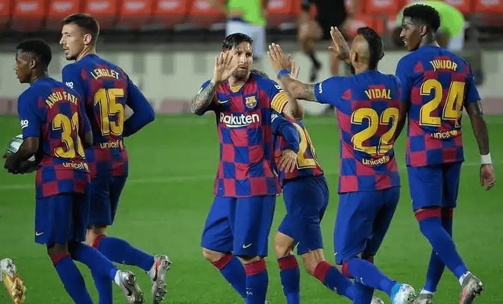 周二009欧冠焦点：纽卡主场复仇巴萨！伤病对决+防线漏洞，英西豪门悬念拉满